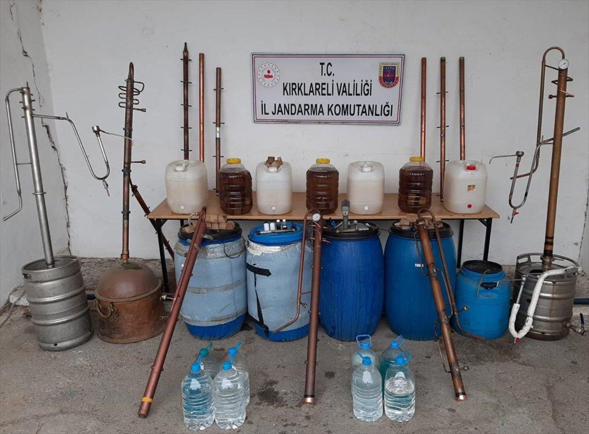 Kırklareli'nde 20 ton kaçak içki ele geçirildi