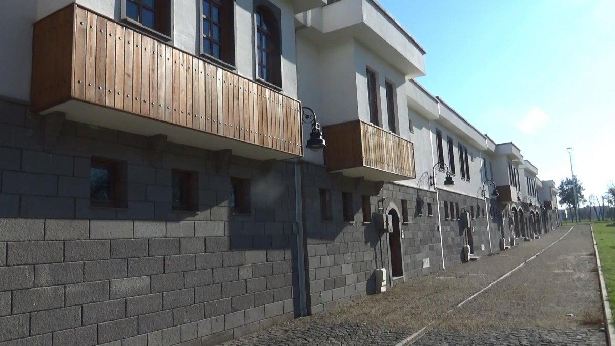 PKK yıktı, devlet yaptı: Sur ilçesindeki binalar yenilendi