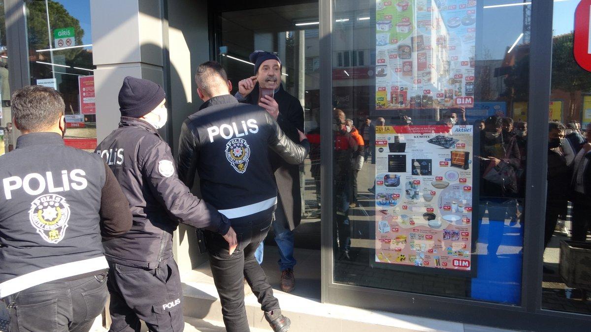 Meral Akşener, Uşak'ta protesto edildi