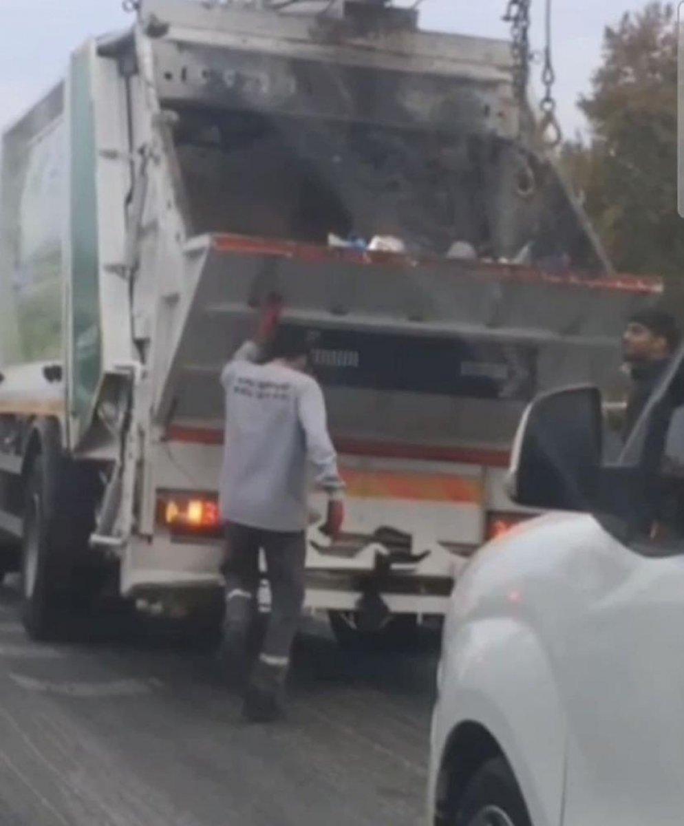 Kırklareli'de Roman havası eşliğinde çöp topladılar