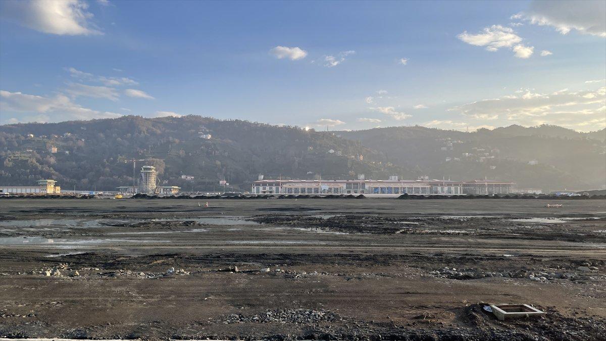 Rize-Artvin Havalimanı'nda yürütülen çalışmalarda son durum