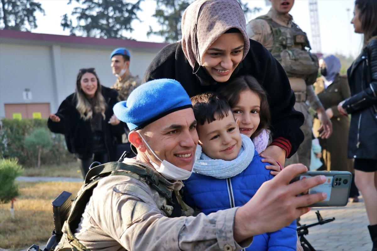 Suriye'den yurda dönen komandolar törenle karşılandı