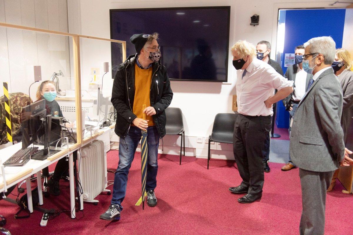 İngiltere'de yoğun bakımdaki çoğu hasta, hatırlatma dozunu yaptırmadı