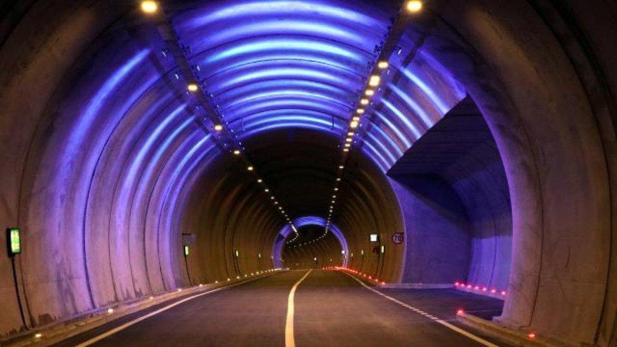 Türkiye'yi Kafkaslar'a bağlıyor: Pirinkayalar Tüneli nerede?