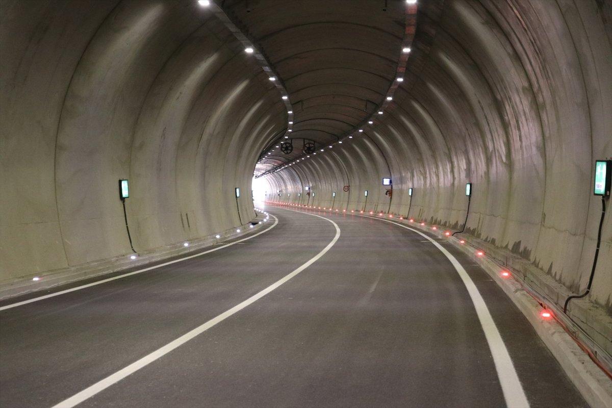 Pirinkayalar Tüneli açıldı