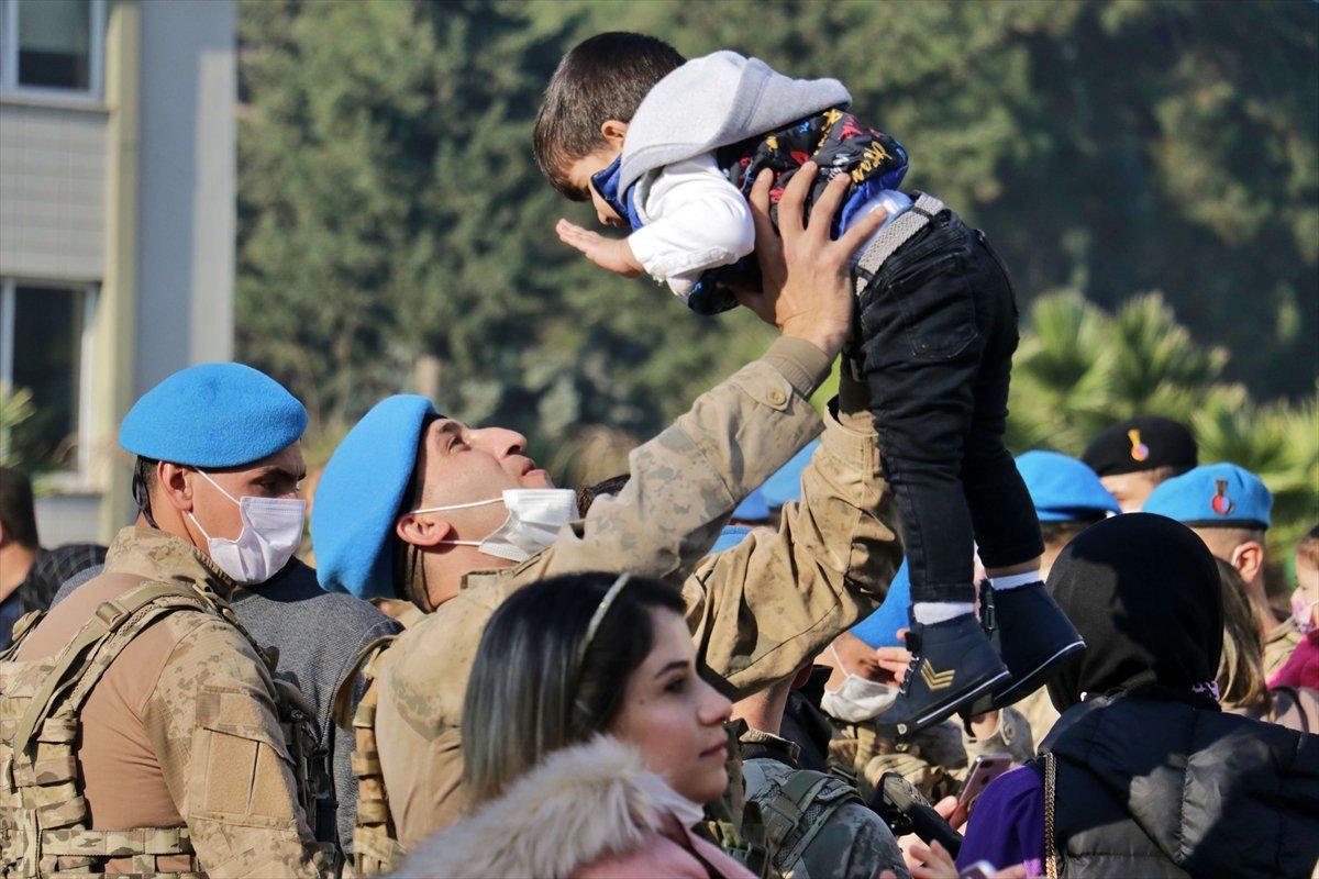 Suriye'den yurda dönen komandolar törenle karşılandı