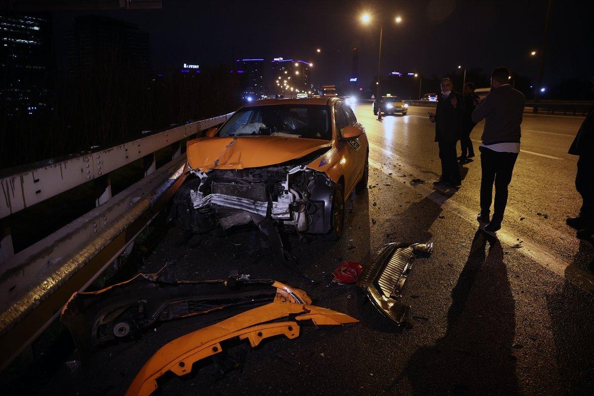 TEM Otoyolu'nda kaza: 1'i ağır 2 yaralı