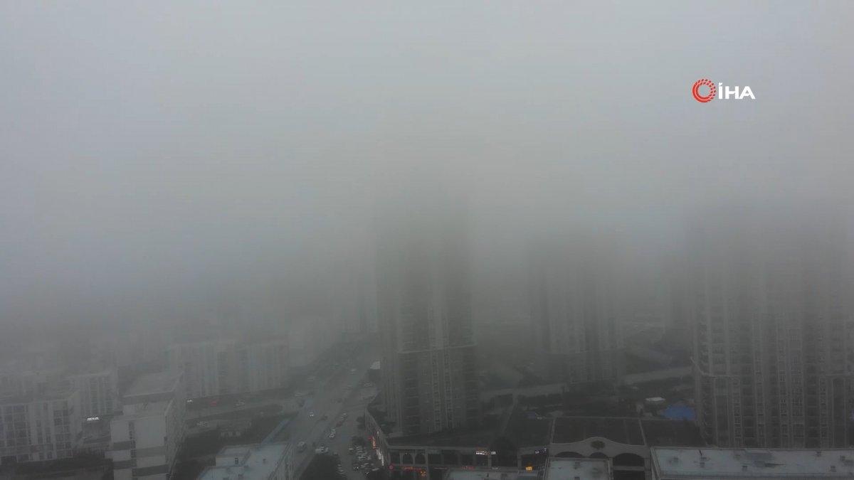 İstanbul’da akşam saatlerinde sis etkili oldu