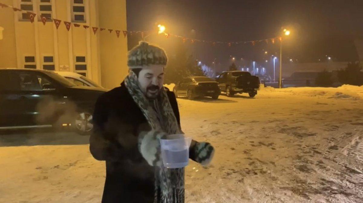 Ağrı'da dondurucu soğuk: Kaynar su havada dondu