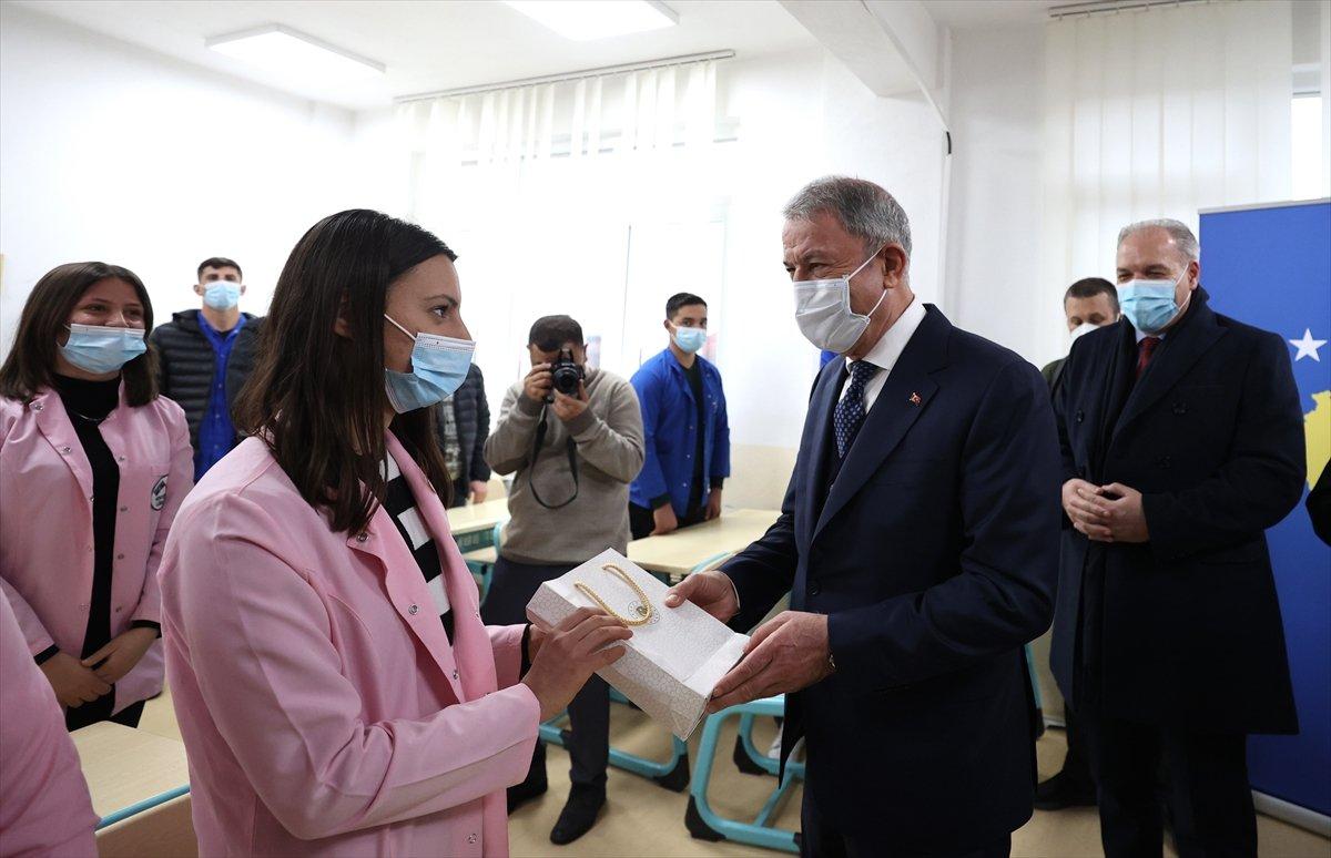 Hulusi Akar, Kosova'da Türklerle buluştu