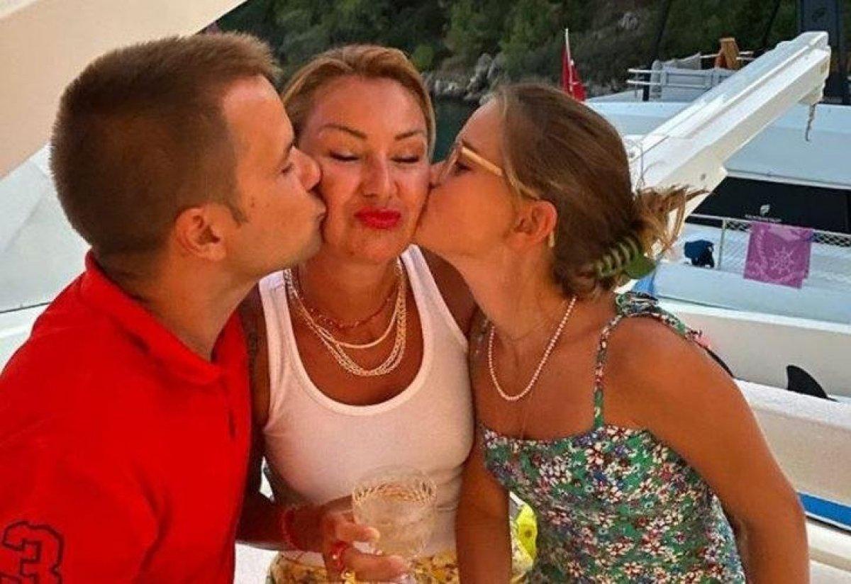 Pınar Altuğ: Gerçekten manyaksınız