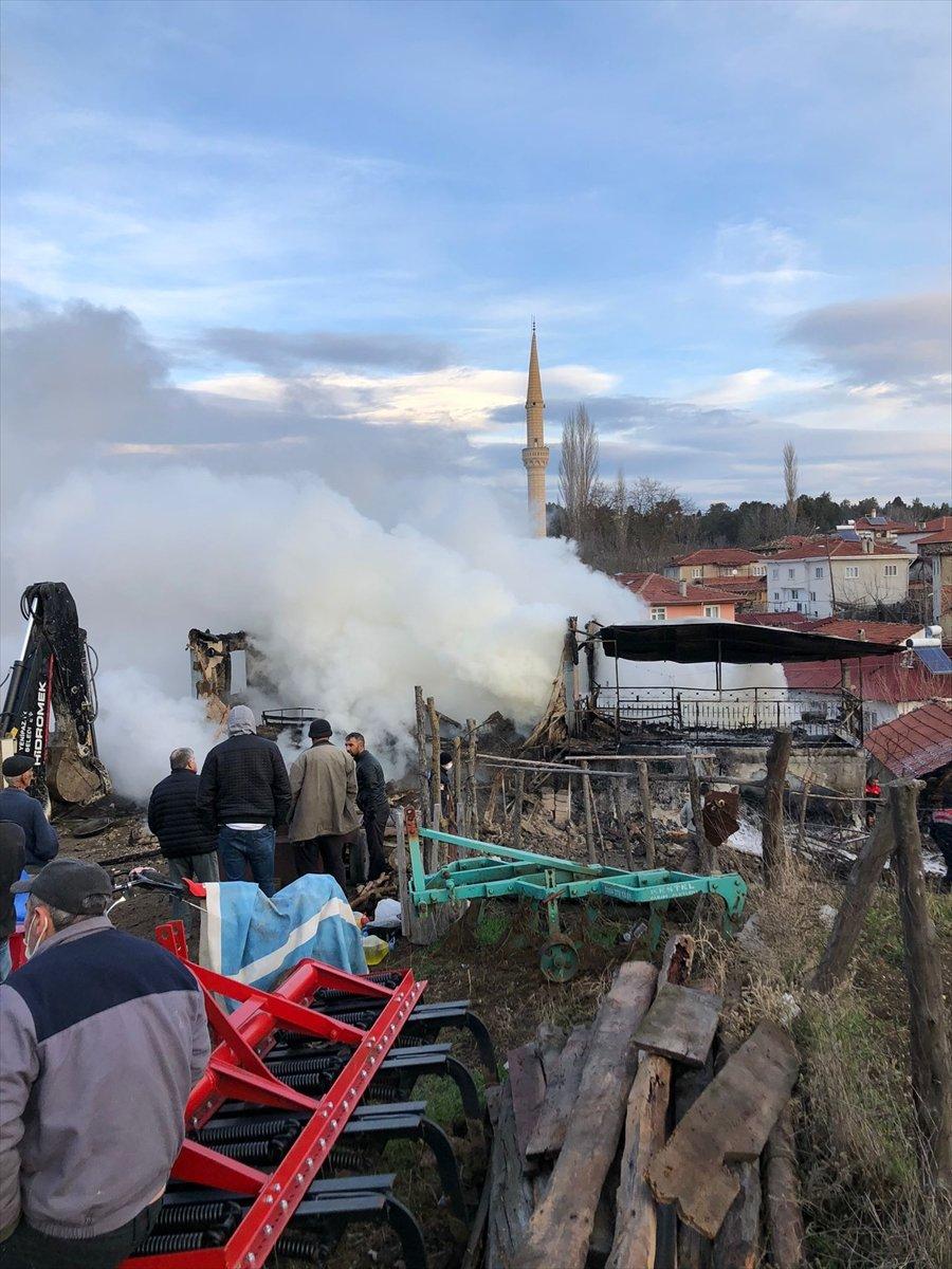 Bilecik'te eşini alevlerin arasından kurtaran kişi öldü