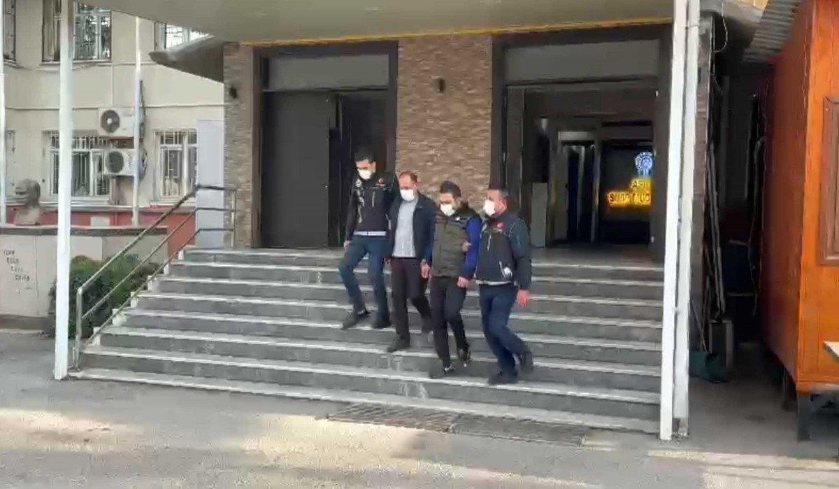 Osmaniye’de, CHP’ye ait minibüste uyuşturucu ele geçirildi