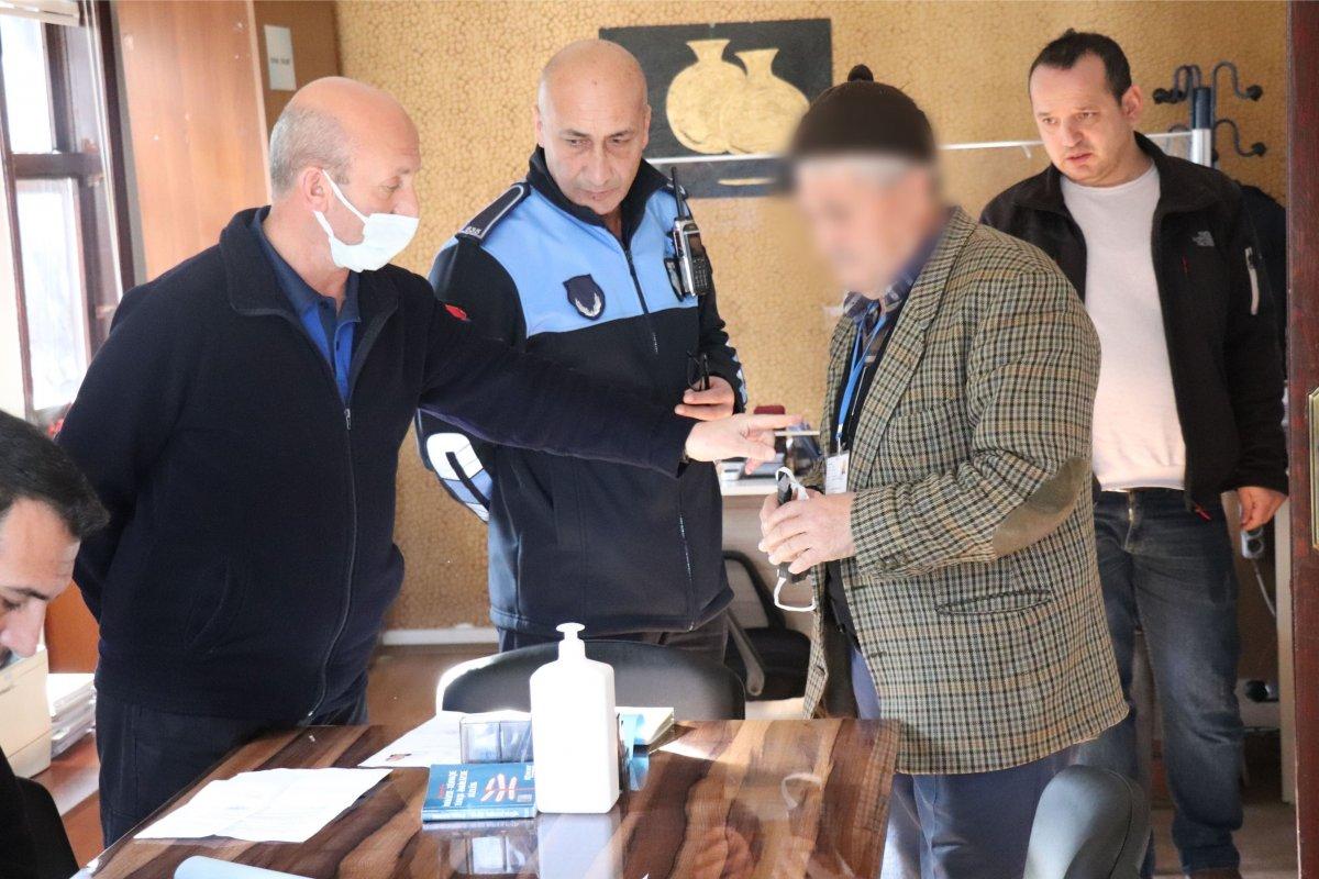 Düzce'de sahte evrakla cami adına para toplayanlar suçüstü yakalandı