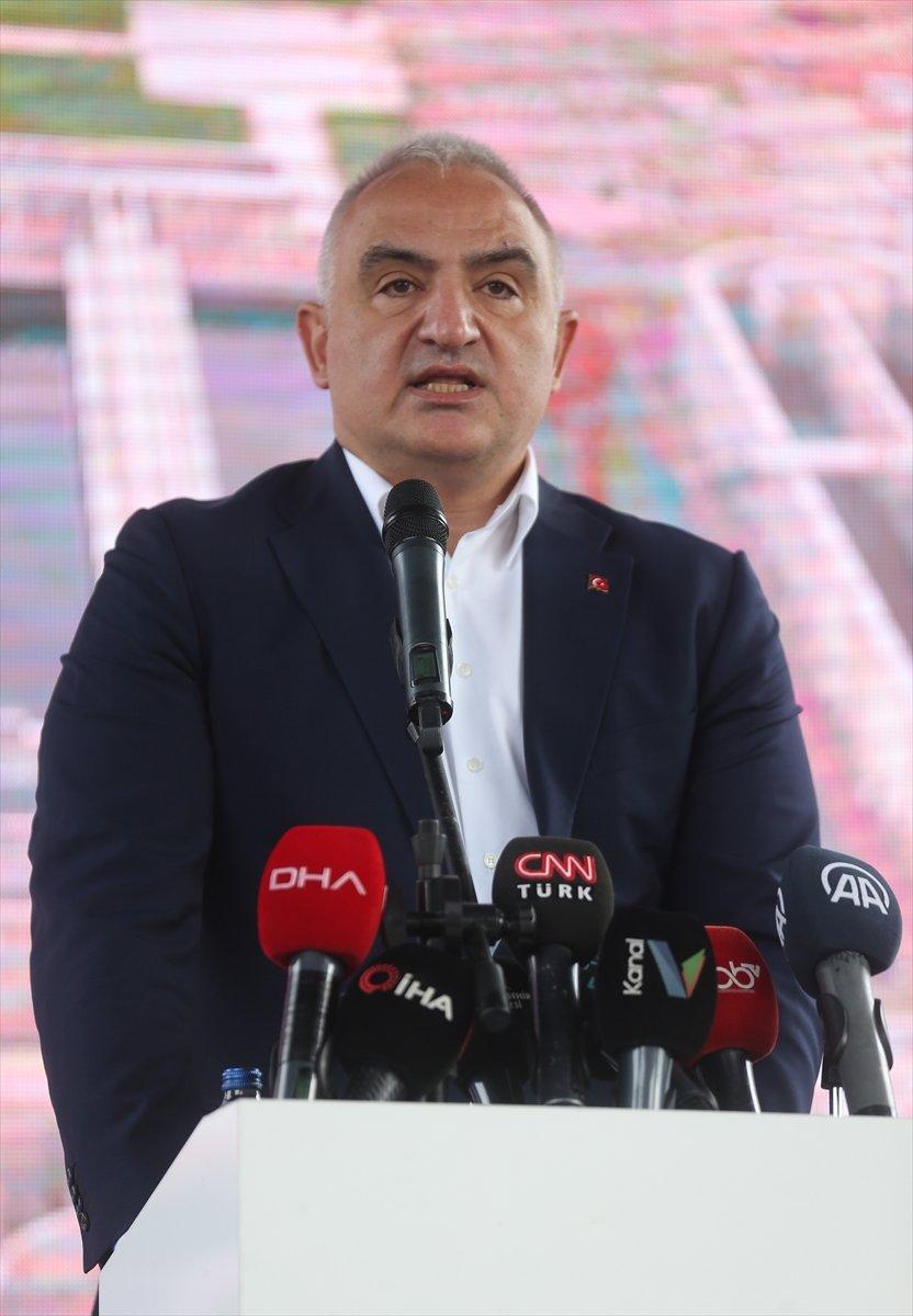 Mehmet Nuri Ersoy: Turizmde bu yıl 24 milyar dolar gelir yakaladık