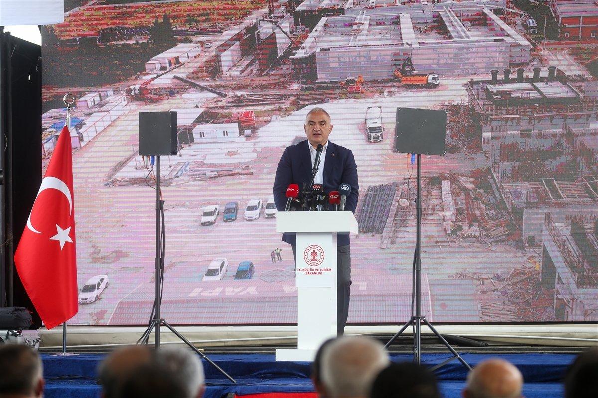 Mehmet Nuri Ersoy: Turizmde bu yıl 24 milyar dolar gelir yakaladık