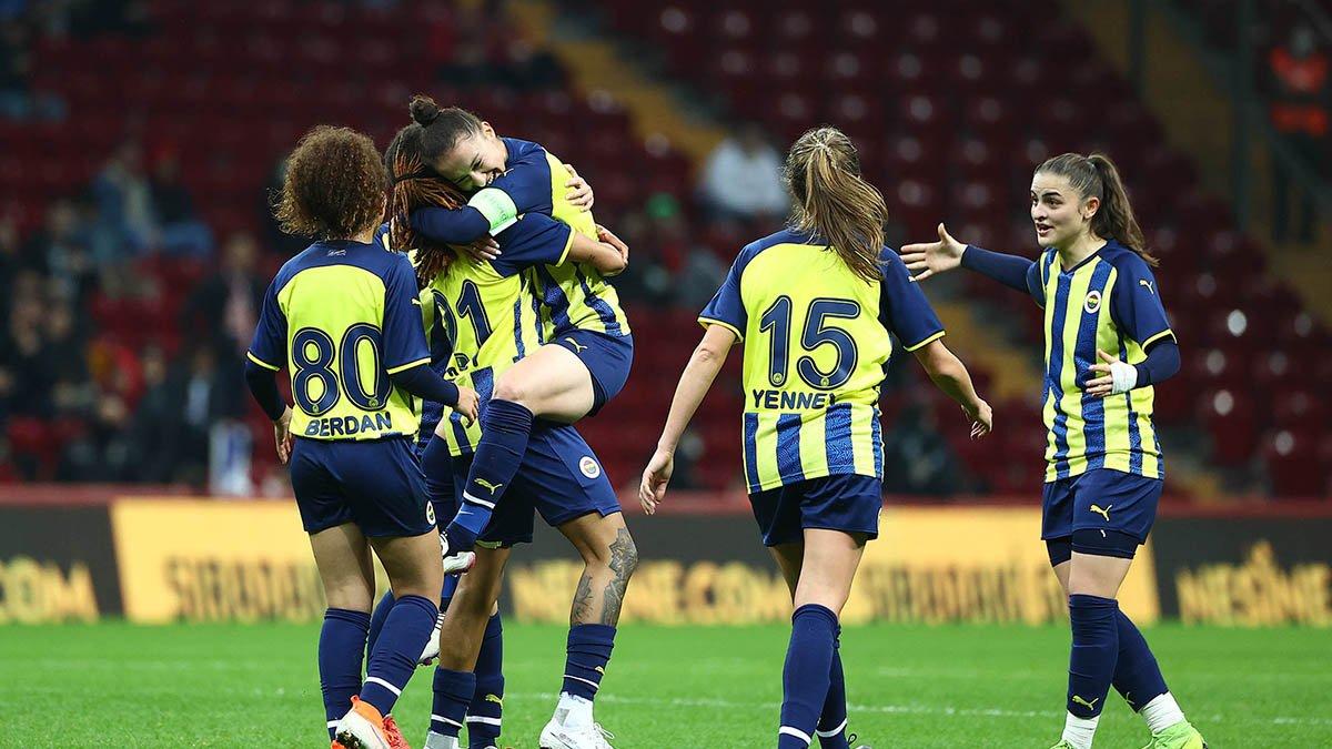 Fenerbahçe Kadın Futbol Takımı'nda 12 koronavirüs vakası
