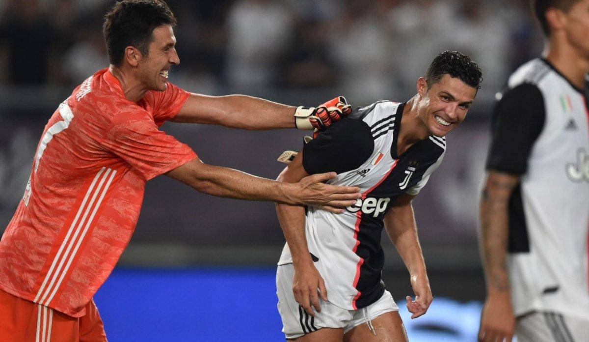 Buffon: Juve'de oyuncular Ronaldo'ya hazır değildi