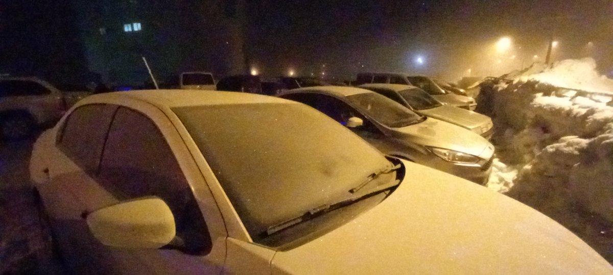 Bitlis'te termometreler eksi 15 dereceyi gösterdi