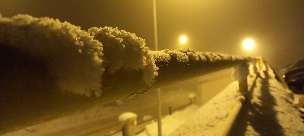 Bitlis'te termometreler eksi 15 dereceyi gösterdi