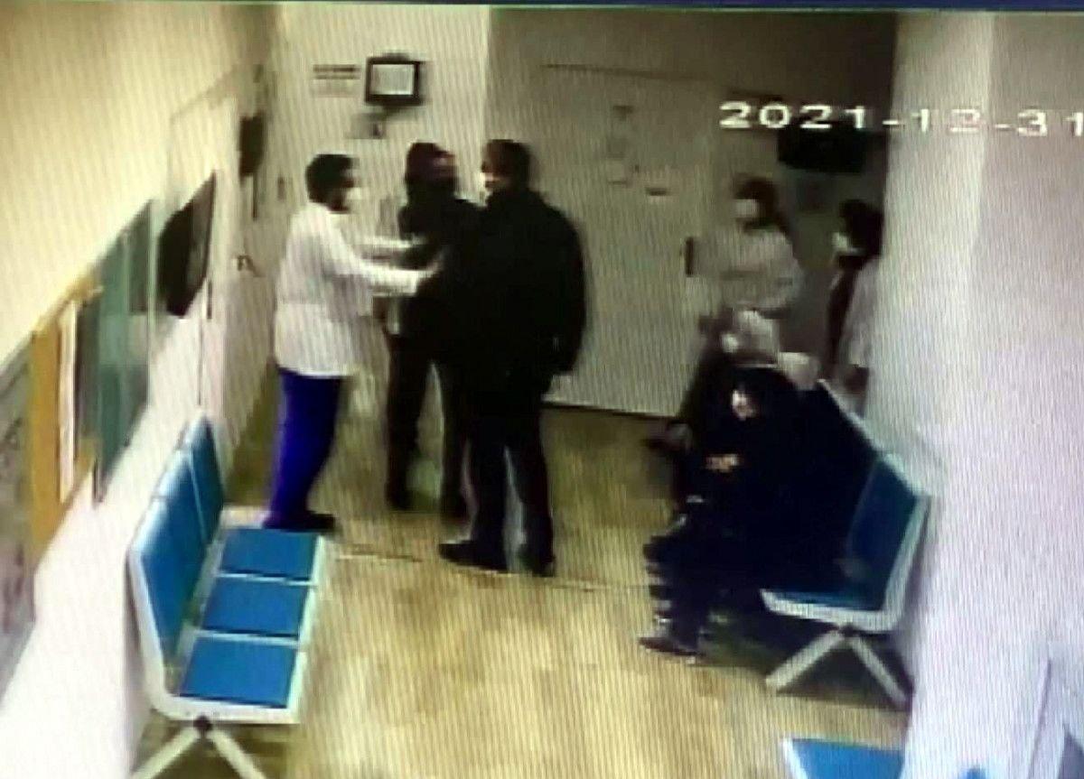 Avcılar’da doktora yumruk atan şüpheli tutuklandı