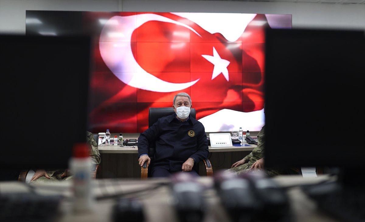 Bakan Akar,  yeni yıla TSK komuta kademesi ile Şanlıurfa’da girdi