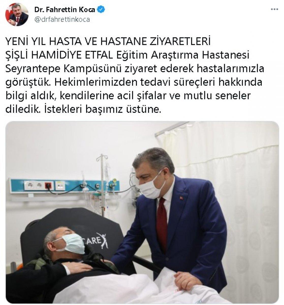 Sağlık Bakanı Fahrettin Koca, yılbaşı gecesinin hastanede geçirenleri ziyaret etti