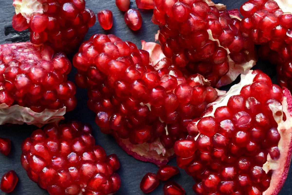 Kış meyvesi nar çekirdeği ve kabuklarının faydaları