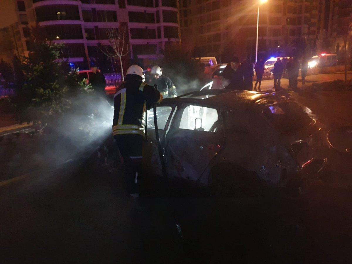 Niğde'de çaldığı otomobili ateşe verdi