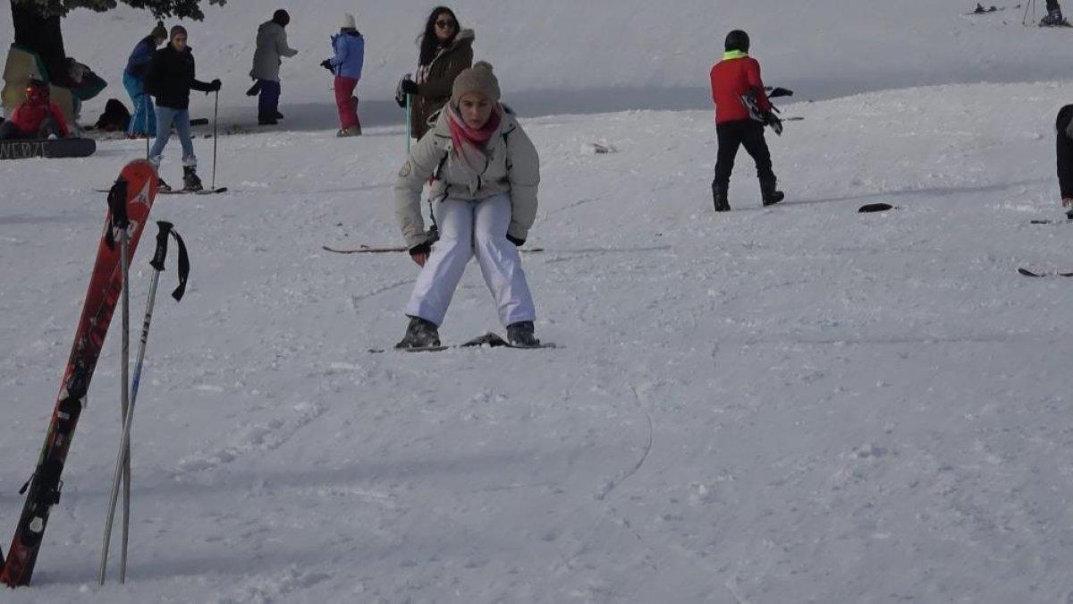 Uludağ’da yeni yılın ikinci gününde pistler doldu