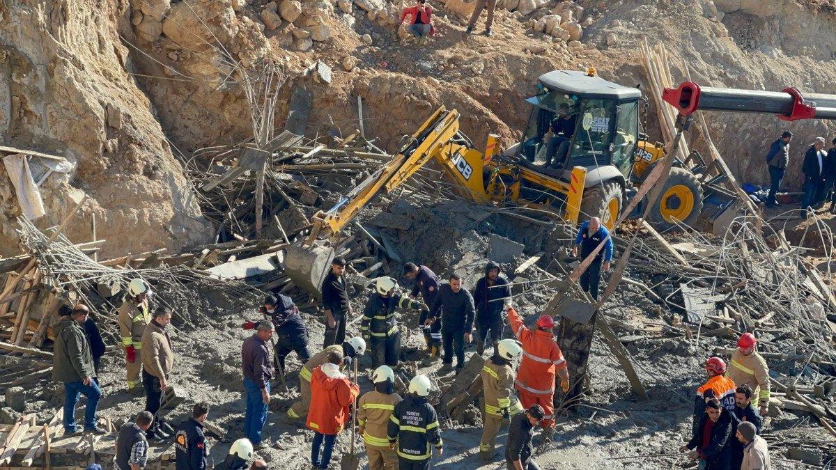 Mardin’de çöken kaçak inşaatın sahibi tutuklandı