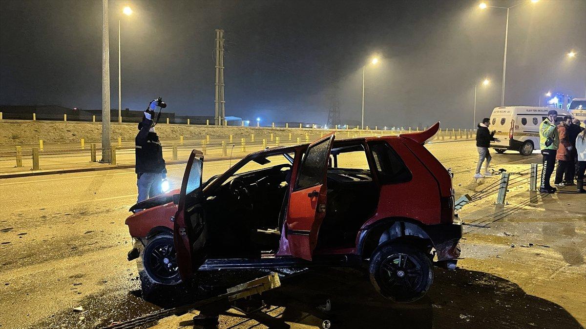 Konya'da çalıntı araçla kaza: 3 yaralı