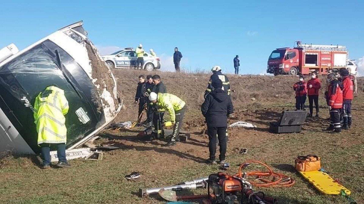 Bakan Kasapoğlu'ndan hayatını kaybeden antrenör için başsağlığı mesajı