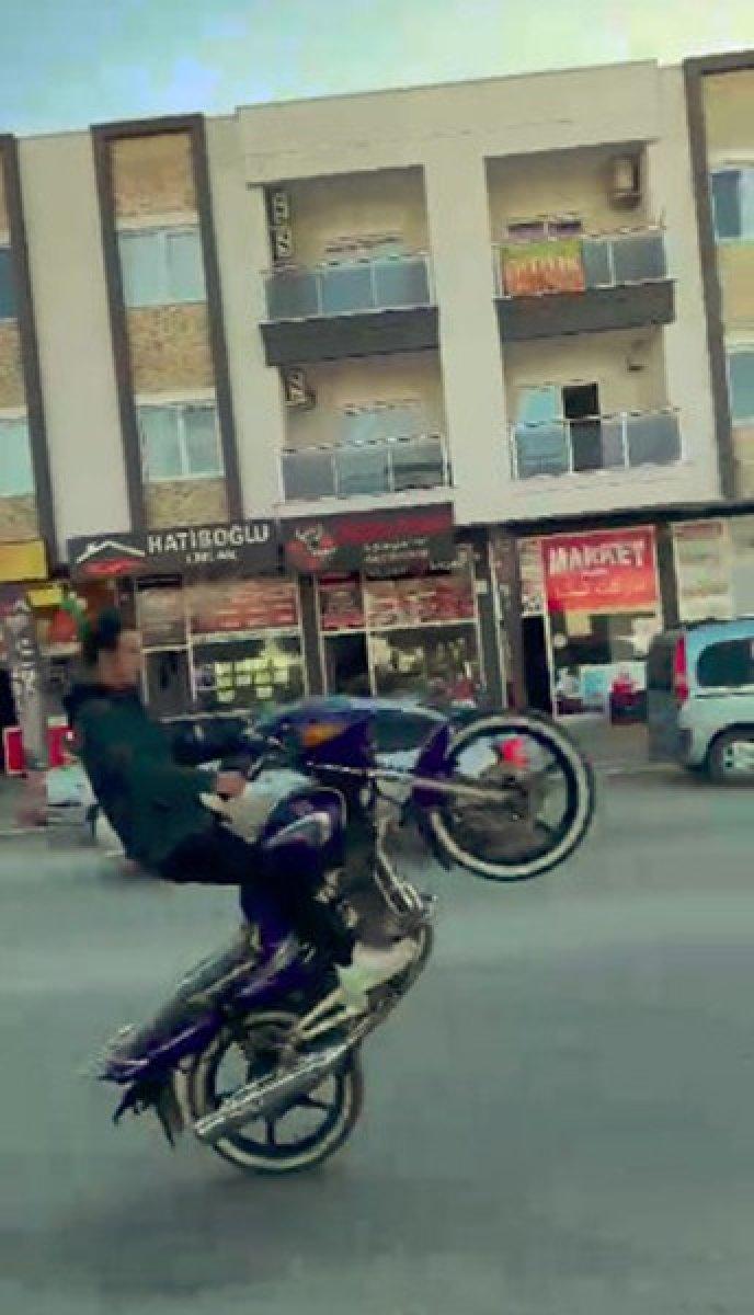 Antalya'da TikTok için jandarmaya şov yapanlar yakalandı