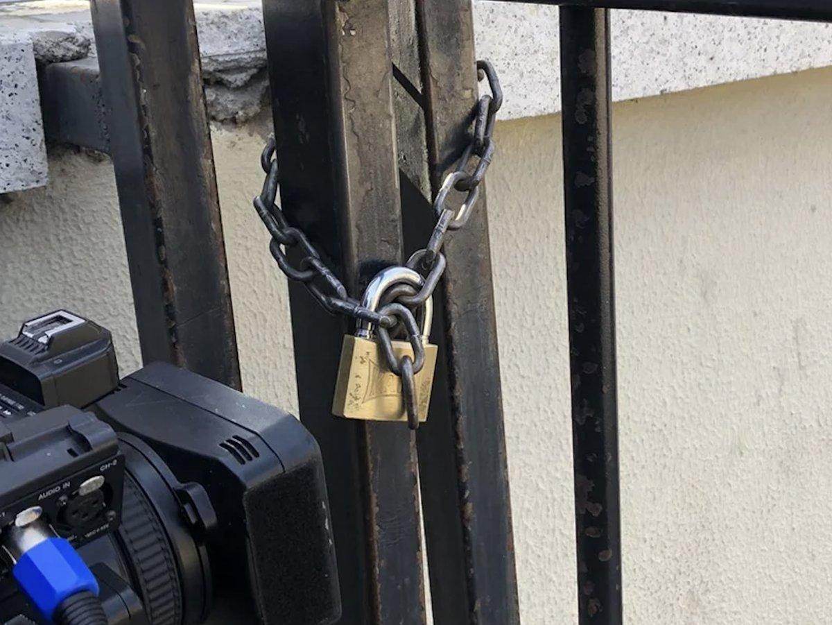 MEB'in kapısını kilidi Kılıçdaroğlu'nun koruması taktırdı iddiası