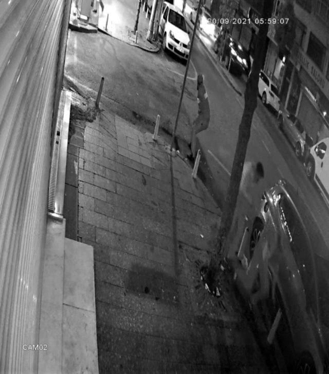 Kağıthane'deki suç listesi kabarık genç, çatışmada öldürüldü