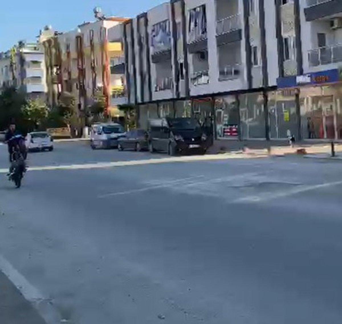 Antalya'da TikTok için jandarmaya şov yapanlar yakalandı