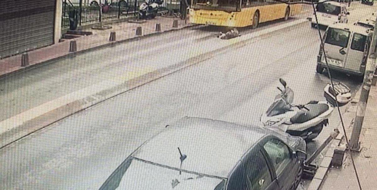 Beyoğlu'nda İETT otobüsünün çarptığı kadın ağır yaralandı