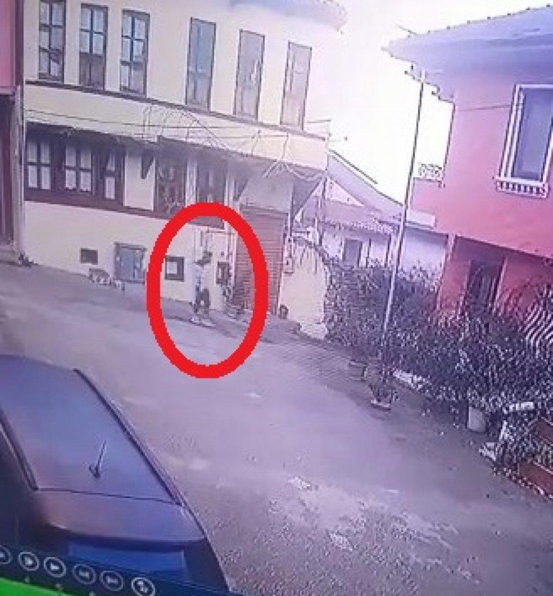 Bursa’da cep telefonunu almaya çalışan gaspçıyı öldürdü