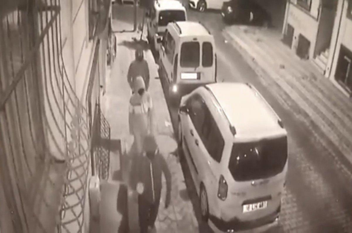 Sultangazi'de 250 bin liralık otomobil hırsızlığı