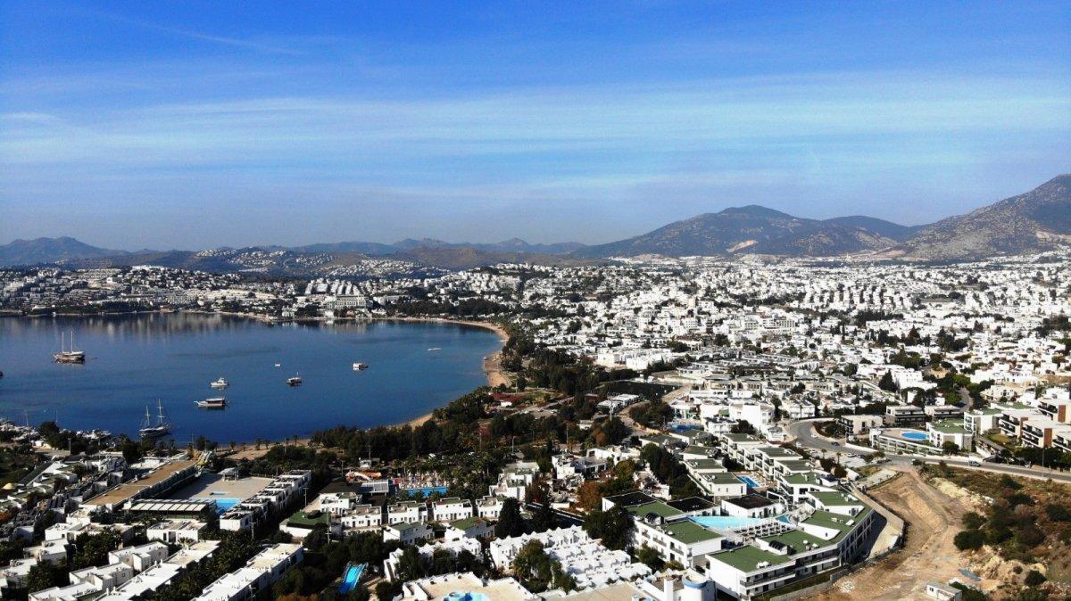 Bodrum'da kaçak yapılar yıkılıyor