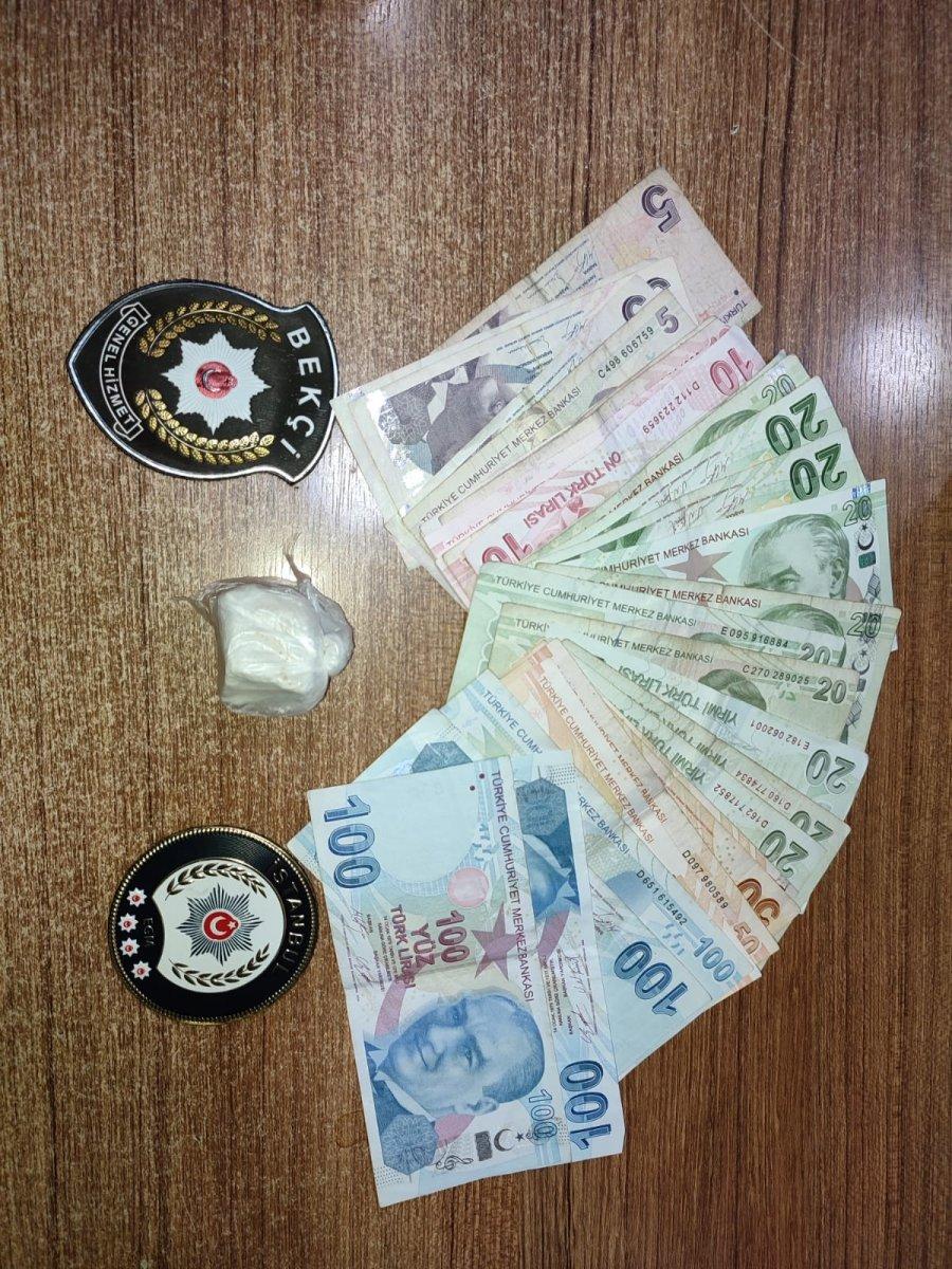 Sarıyer'de POS cihazında kokain ele geçirildi