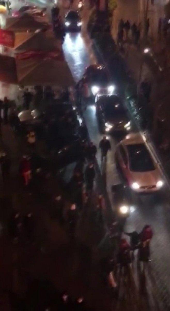 Kadıköy’de eşini bıçaklayan kadın, kızını rehin aldı