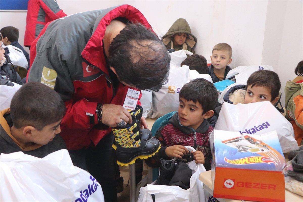 Sadakataşı, İdlib'de cami ve okul açtı