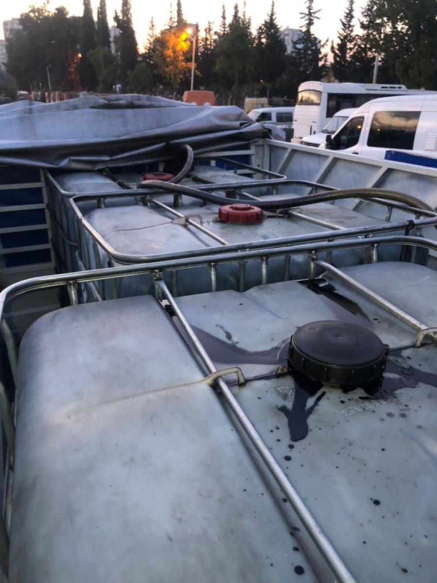 Adana'da 3 bin litre kaçak akaryakıt ele geçirildi