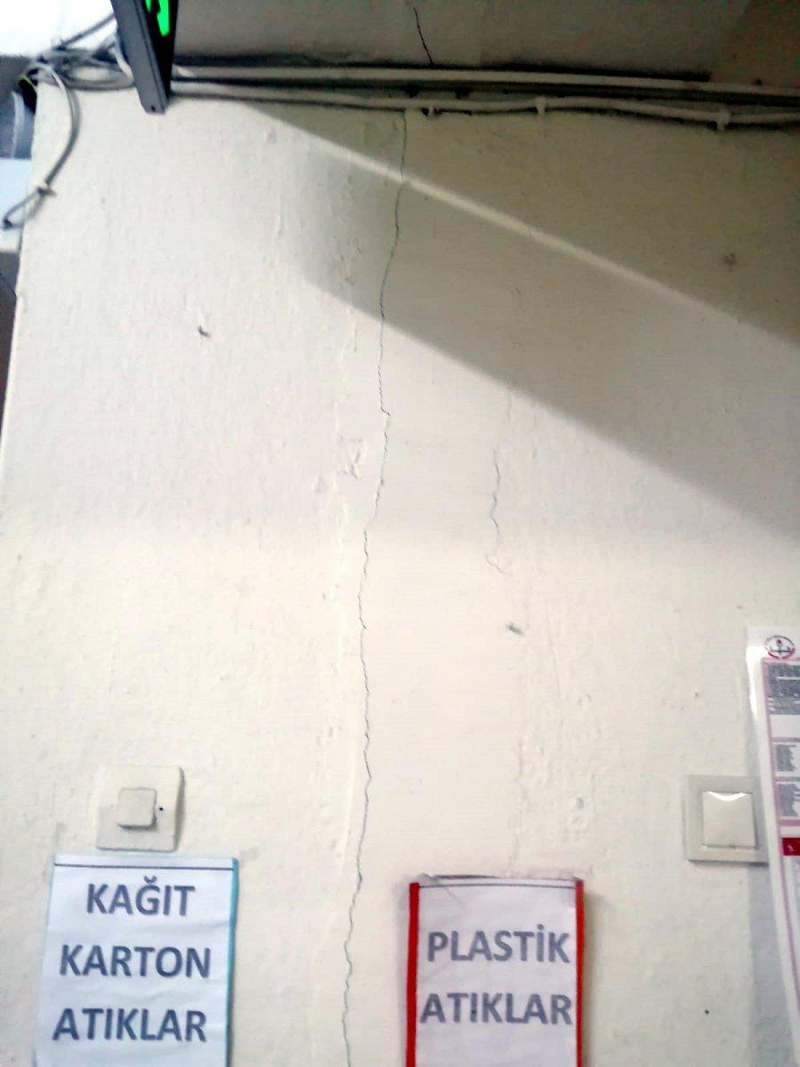 Muğla’da, velilerin depreme dayanıksız okul tepkisi