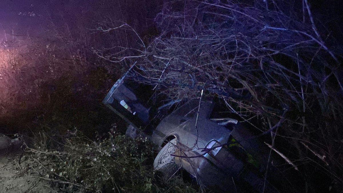 Zonguldak'ta polisle ehliyetsiz sürücünün kovalamacası kazayla bitti