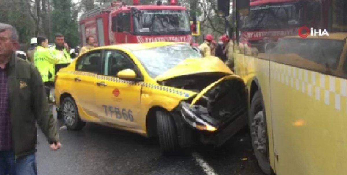 Sarıyer'de taksi İETT otobüsünün altına girdi