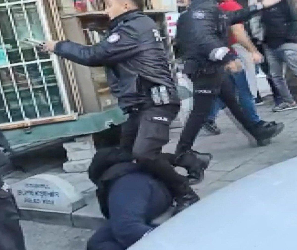 Esenyurt’ta, silahlı kardeş kavgasının yeni görüntüleri ortaya çıktı