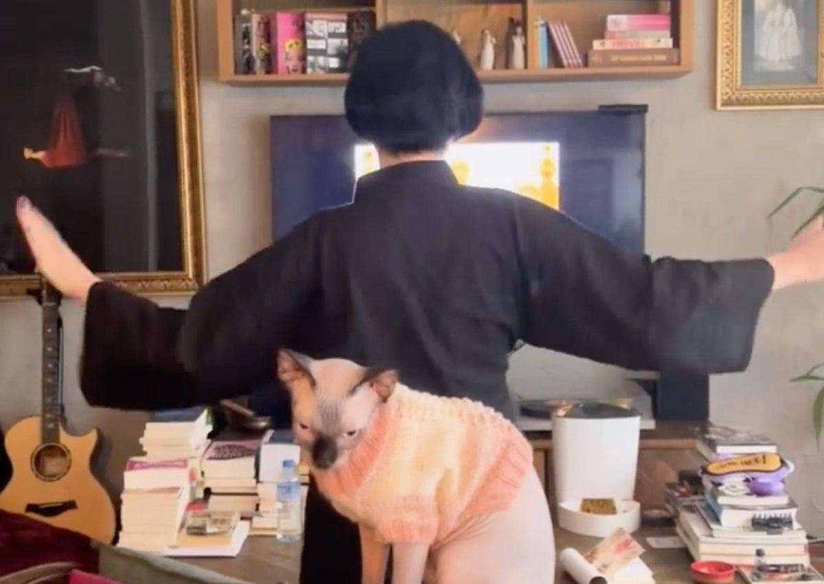 Gonca Vuslateri, Cübbeli Ahmet'in sözlerine yapılan şarkıyla dans etti